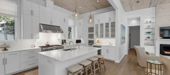 92 East Water Street | 4 Bedroom with Pool & Hot Tub!