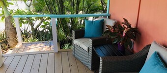 Cozy coastal cottage in Goodland 