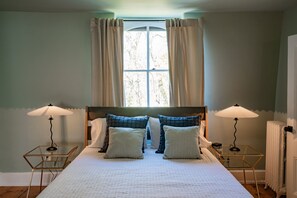 1 chambre, fer et planche Ă repasser, Wi-Fi gratuit, draps fournis