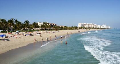 1 Bedroom Garden Condo—Steps from the Beach