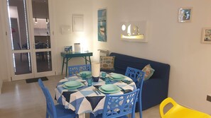 Dining - Mami "Holiday House" (Castellammare del Golfo)