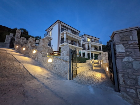 Exterior. Natura Luxury Suites Parga
