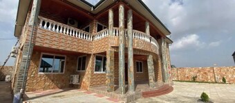 Family Size 6 Bedroom House with Swimming Pool and Big Compound