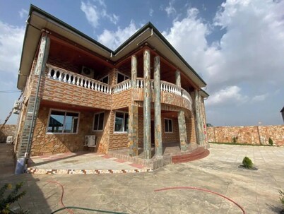 Family Size 6 Bedroom House with Swimming Pool and Big Compound