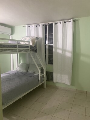 3 chambres, Wi-Fi gratuit, draps fournis
