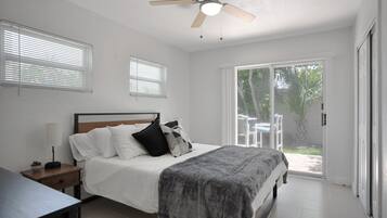 2 habitaciones, camas con efecto memoria y escritorio