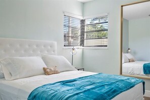 2 Schlafzimmer, Schreibtisch, Bügeleisen/Bügelbrett, kostenloses WLAN