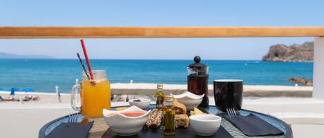 Deluxe Double Room, Sea View | Balcony view