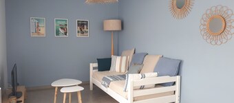 2 rooms 5 minutes from the sea