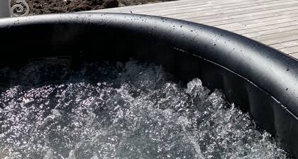 Villa by water to enjoy & relax close to city & outdoor activities