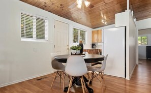 Dining - New Listing Heyburn Street Haven, Clean Central TF (Twin Falls)