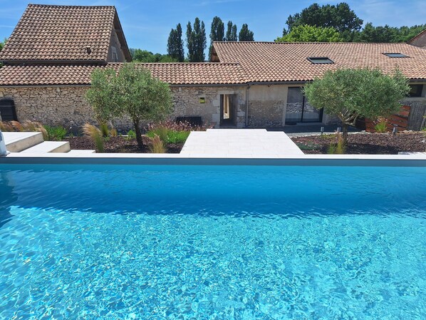 Piscine extérieure, piscine chauffée