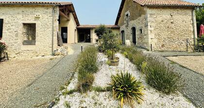 Gîte with Private Pool, Spa and Game Room