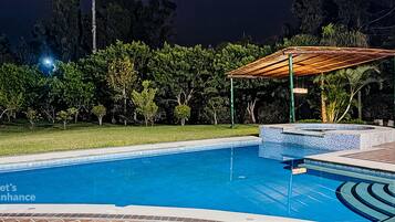 Alberca al aire libre