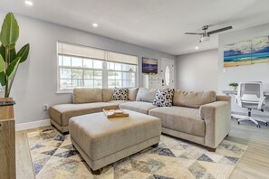 تلفزيون ذكي، كرة قدم الطاولة، مكتب