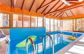 Piscine couverte