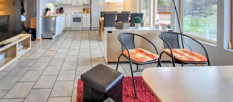 Stunning home in Bolmsö with WiFi