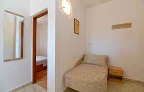 1 bedroom, iron/ironing board, free WiFi, bed sheets - Nice apartment in Starigrad Paklenica (Starigrad Paklenica)