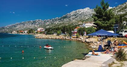 Nice apartment in Starigrad Paklenica