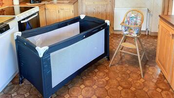 Réfrigérateur, four, plaque de cuisson, lave-vaisselle