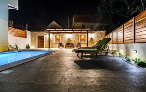 Outdoor pool, sun loungers - Stunning home in Dicmo with kitchen (Dicmo)