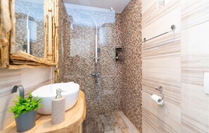 Shower, hair dryer - Pet friendly home in Benkovac (Benkovac)