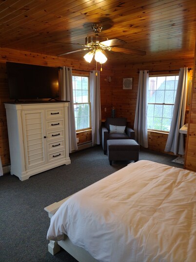 Eastern Beacon Inn Room 3