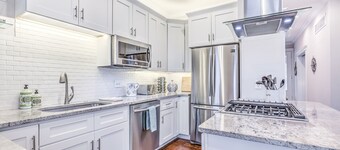 Spacious Family & Friends House Across From Tower Grove Park