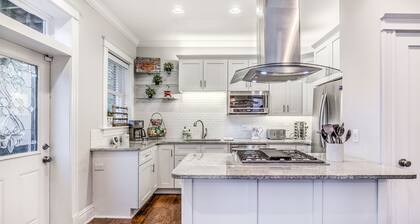 Spacious Family & Friends House Across From Tower Grove Park