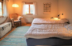 3 bedrooms, travel cot, free WiFi