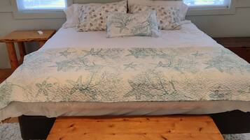 2 bedrooms, bed sheets