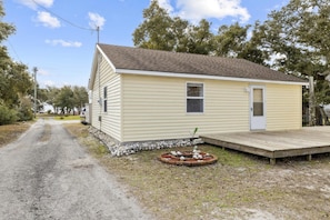 House, 2 Bedrooms | Exterior - Annie Lee's (Harkers Island)