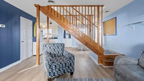 House, 3 Bedrooms | Living room - Gotta Getaway (Harkers Island)