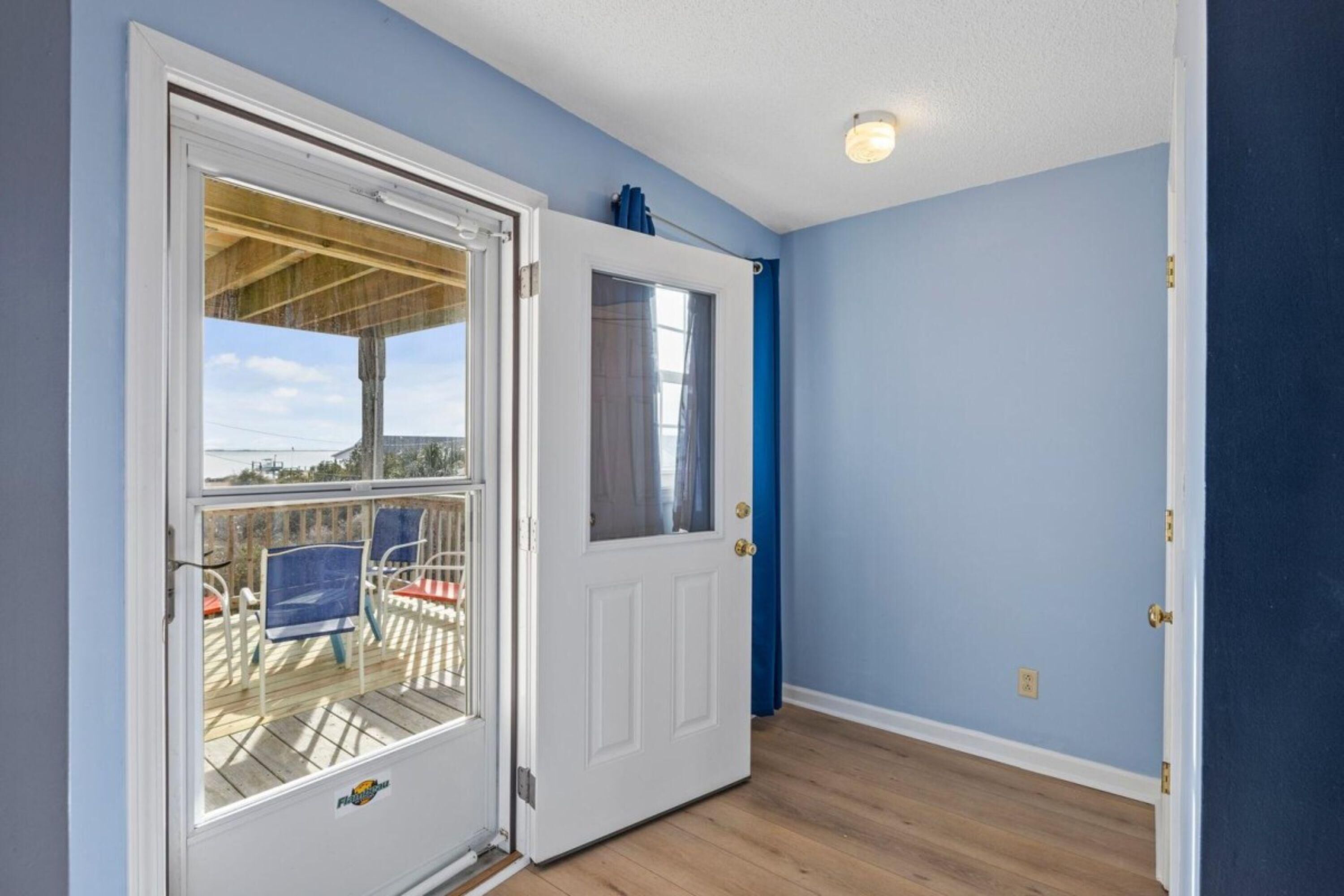 House, 3 Bedrooms | Balcony