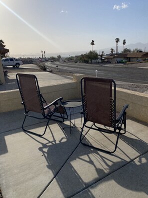 Terrace/patio - *NEW* Havasu Hacienda! Lake view, 1 mile from lake (Lake Havasu City)