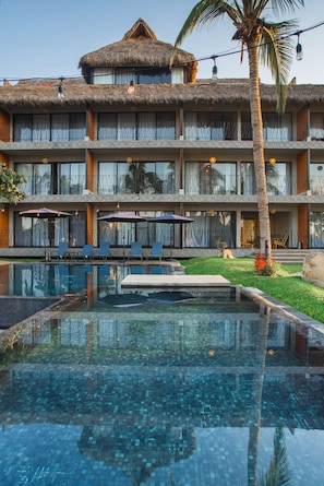 Outdoor pool, open 9:00 AM to 9:00 PM, pool umbrellas, sun loungers