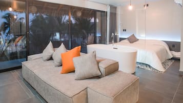 Honeymoon Room, Ocean View | Blackout drapes, soundproofing, iron/ironing board, free WiFi