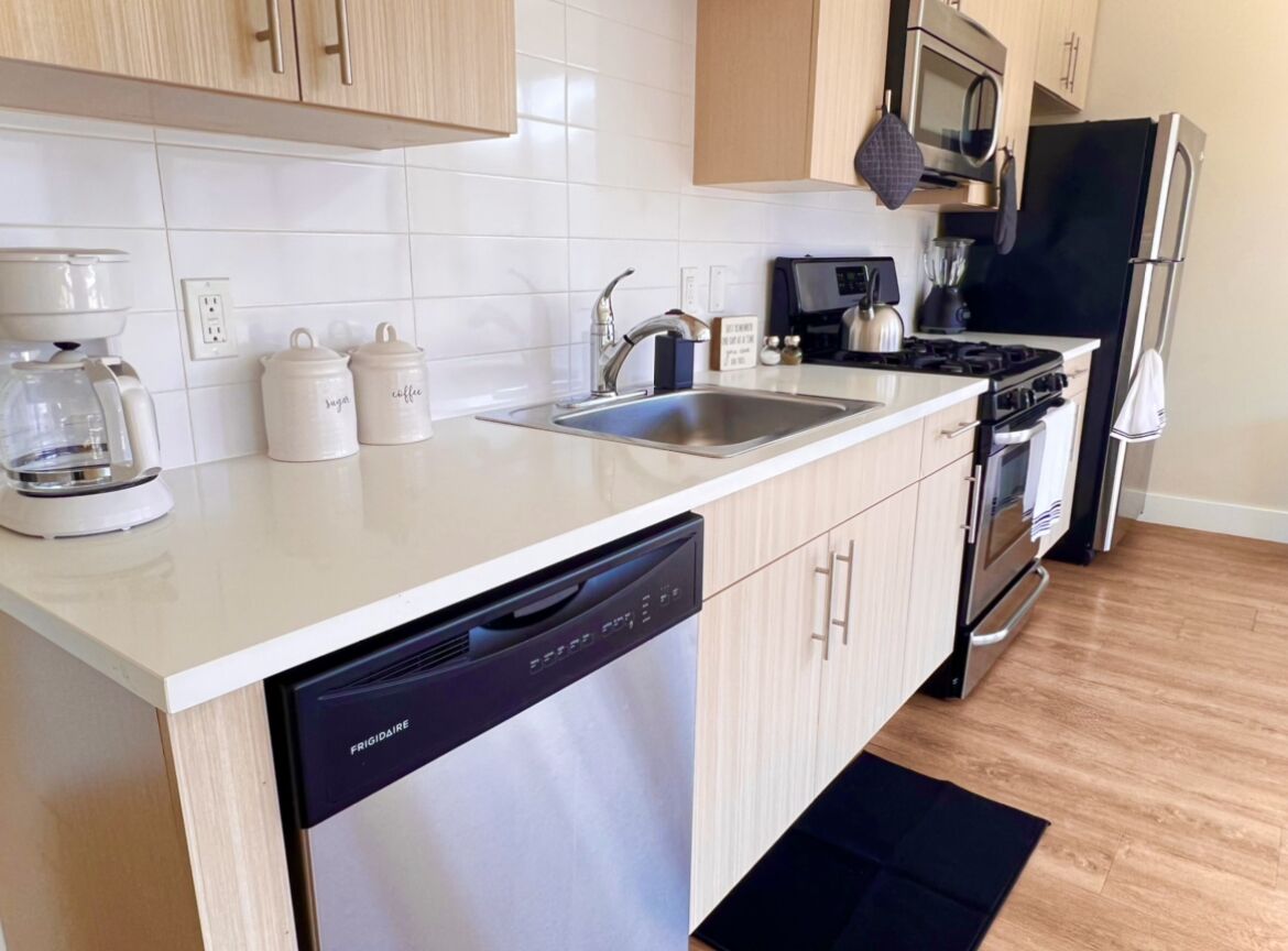 Modern 2 bedroom 2 bathroom downtown Stamford