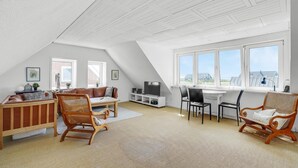 Unclassified image, 4 of 23, button - Gorgeous home in Vestervig with WiFi (Vestervig)