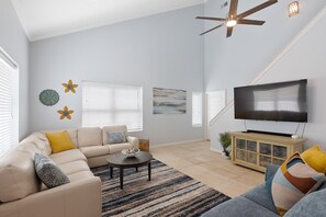 Télévision, table de tennis de table