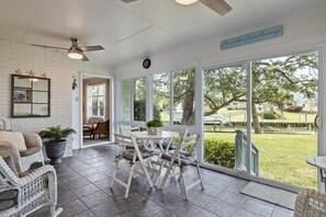 Casa, 3 habitaciones | Balcón