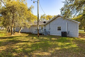 Exterior - Sandy Feet (Harkers Island)