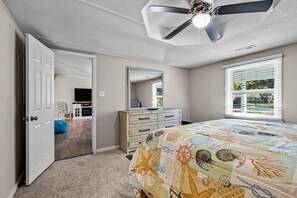 House, 4 Bedrooms | 4 bedrooms - Sandy Feet (Harkers Island)