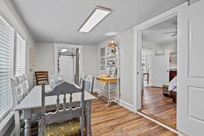 独立别墅, 2 间卧室 | 客房内用餐