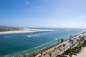 Beach nearby - Mission Point 2 by AvantStay | Mission Beach Home | Steps to Beach! (San Diego)