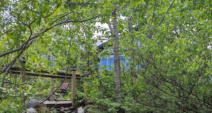 On the shores of Ducklake only minutes from Glacier Park, and Waterton Park park