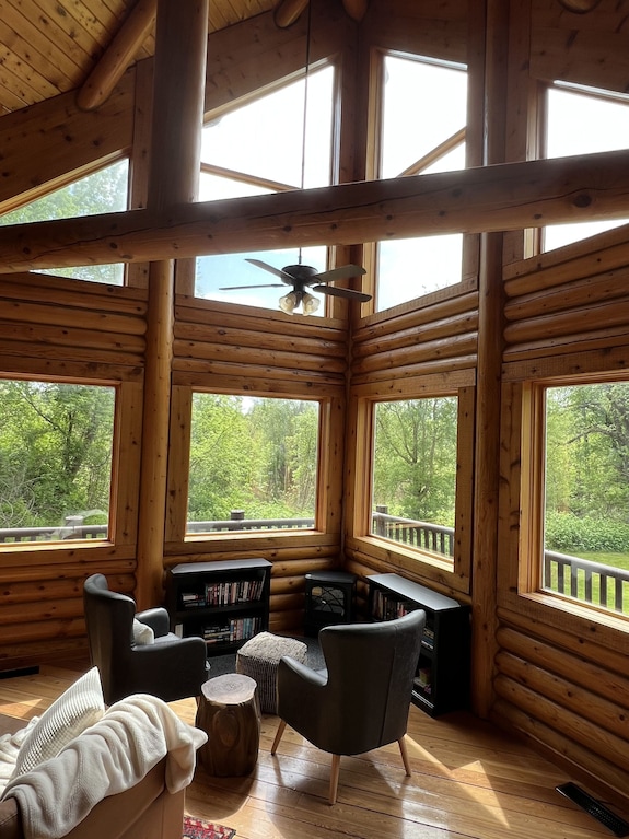 Cozy Log Cabin Near Indiana Dunes & Lake Michigan! - Valparaiso, IN