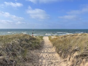 Our path, just 3 blocks north, to the 2.5 mile stretch of beach, along Lake MI.