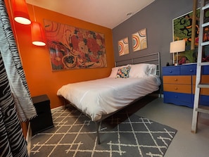 3 Schlafzimmer, Reisekinderbett, kostenloses WLAN, Bettwäsche