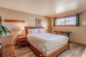 1 bedroom, iron/ironing board, travel cot, WiFi